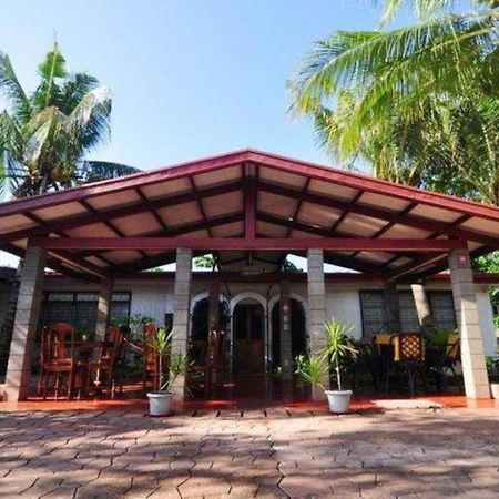 Ayahay Sa Matutina Hotel Puerto Princesa Exterior foto