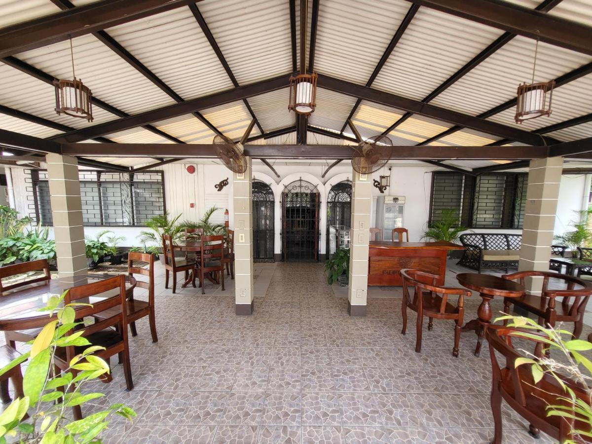 Ayahay Sa Matutina Hotel Puerto Princesa Exterior foto